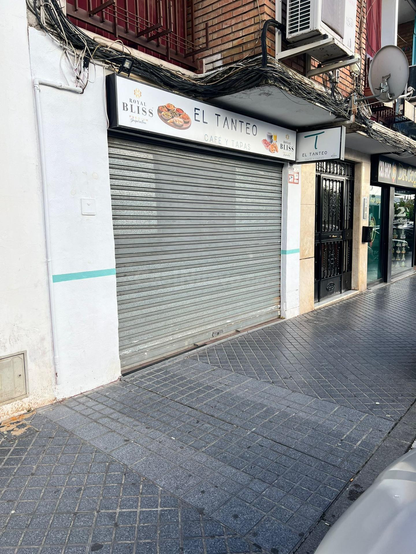 VENTA DE LOCAL EN AVENIDA DEL ARCANGEL