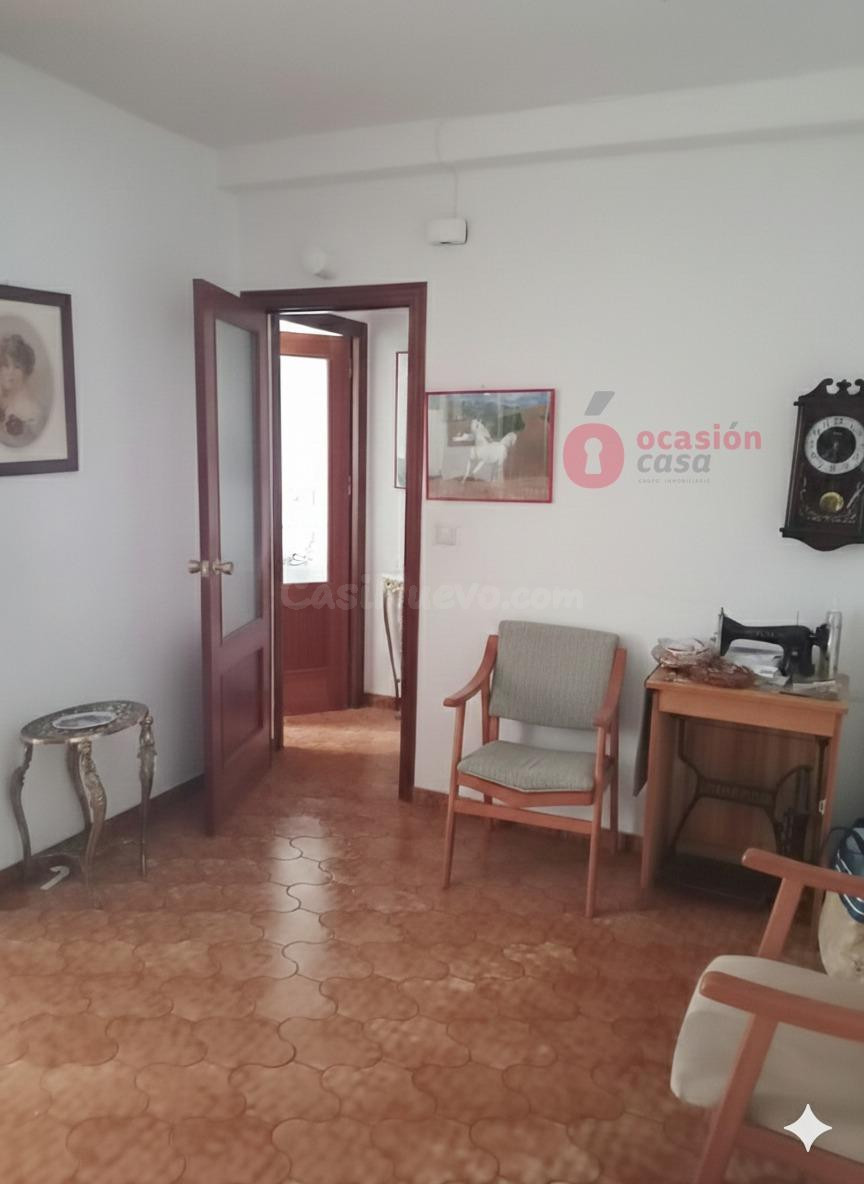 PISO JUNTO AL CENTRO COMERCIAL EL ARCÁNGEL - foto 4