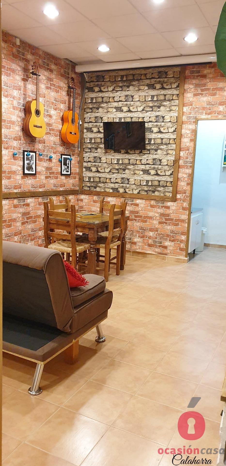 LOCAL EN ZONA HESPERIA - ¡DISPONIBLE EN ALQUILER! - foto 3