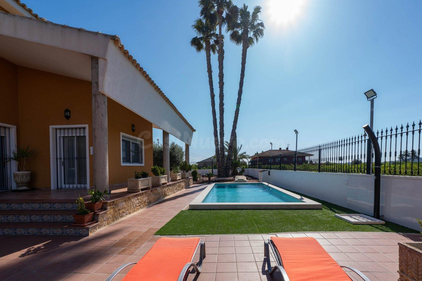 🏡 Exclusivo chalet en Correntías Medias (Orihuela) con finca privada de 9.480 m2 - foto 3