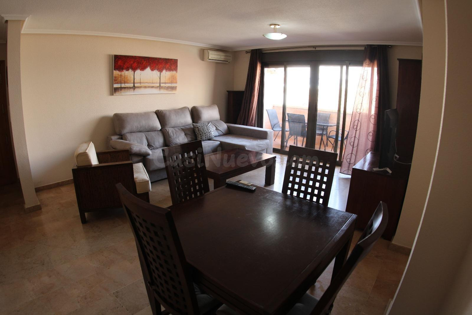 🏡 Vivienda de 3 Dormitorios y 2 Baños en el Corazón de Torrevieja – ¡Listo para Entrar a Vivir! - foto 3