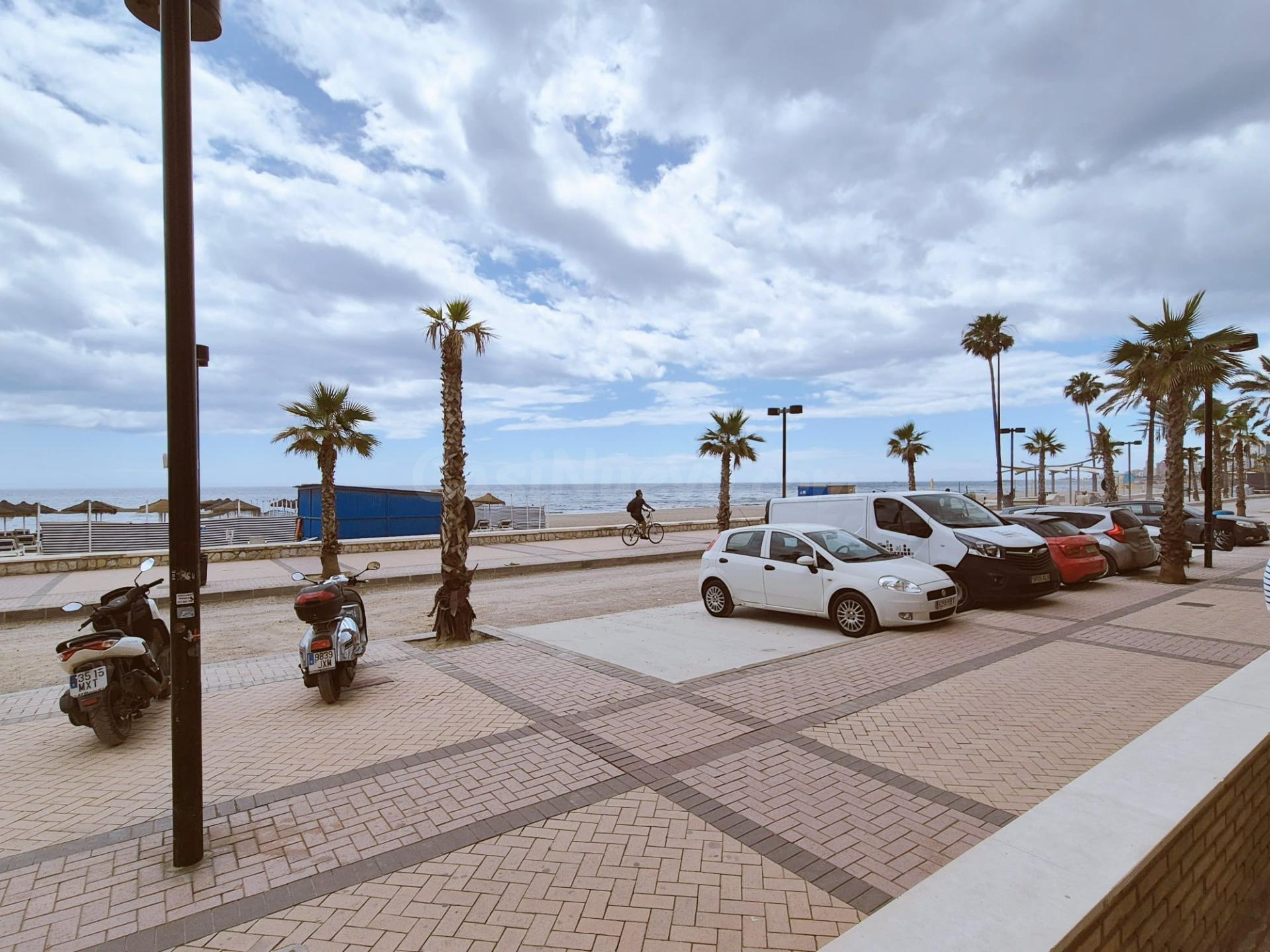 Fuengirola - Piso Planta Baja, 2 Dormitorios, Piscina, Parki - foto 2