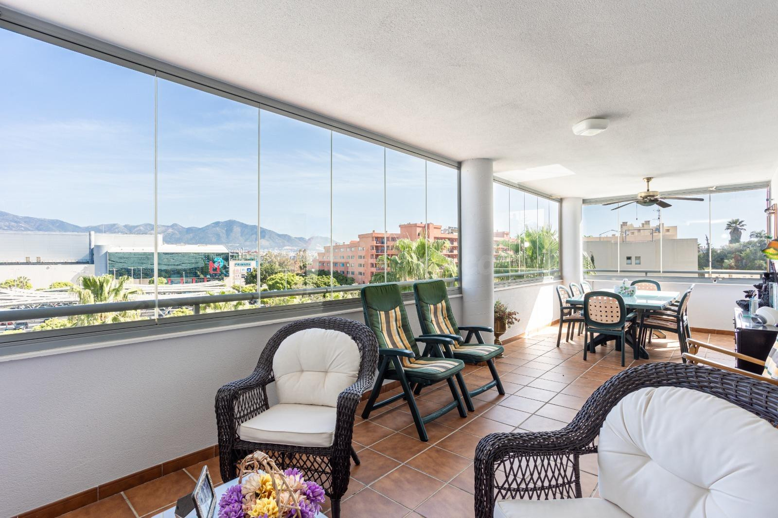 Fuengirola C.C. Miramar - Tu Nuevo Hogar ofrece luz, confort - foto 2