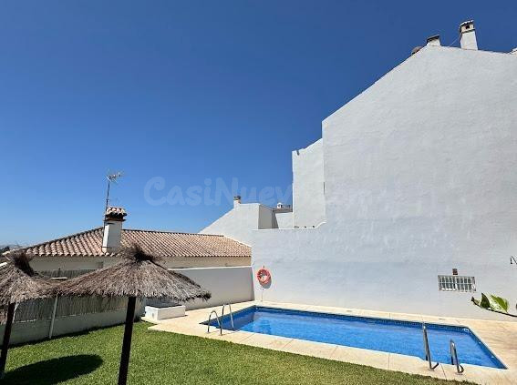 Los Pacos - Chalet Pareado, 4 Dormitorios, Terraza y Patio,  - foto 2