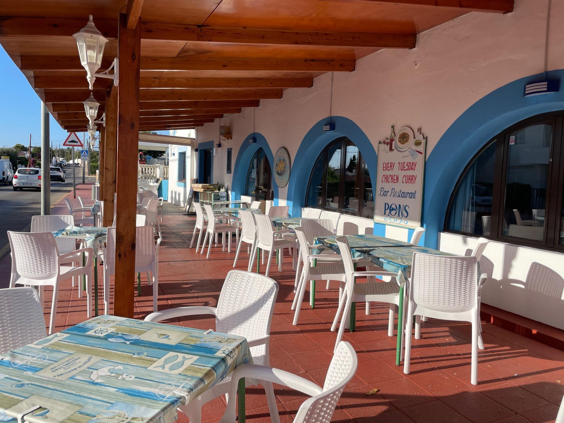 OPORTUNIDAD DE NEGOCIO - TRASPASO + ALQUILER EN CALA EN PORT