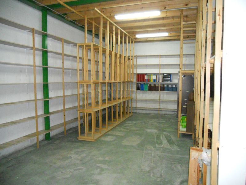 Nave industrial en Candina - Se vende con inquilino - foto 5