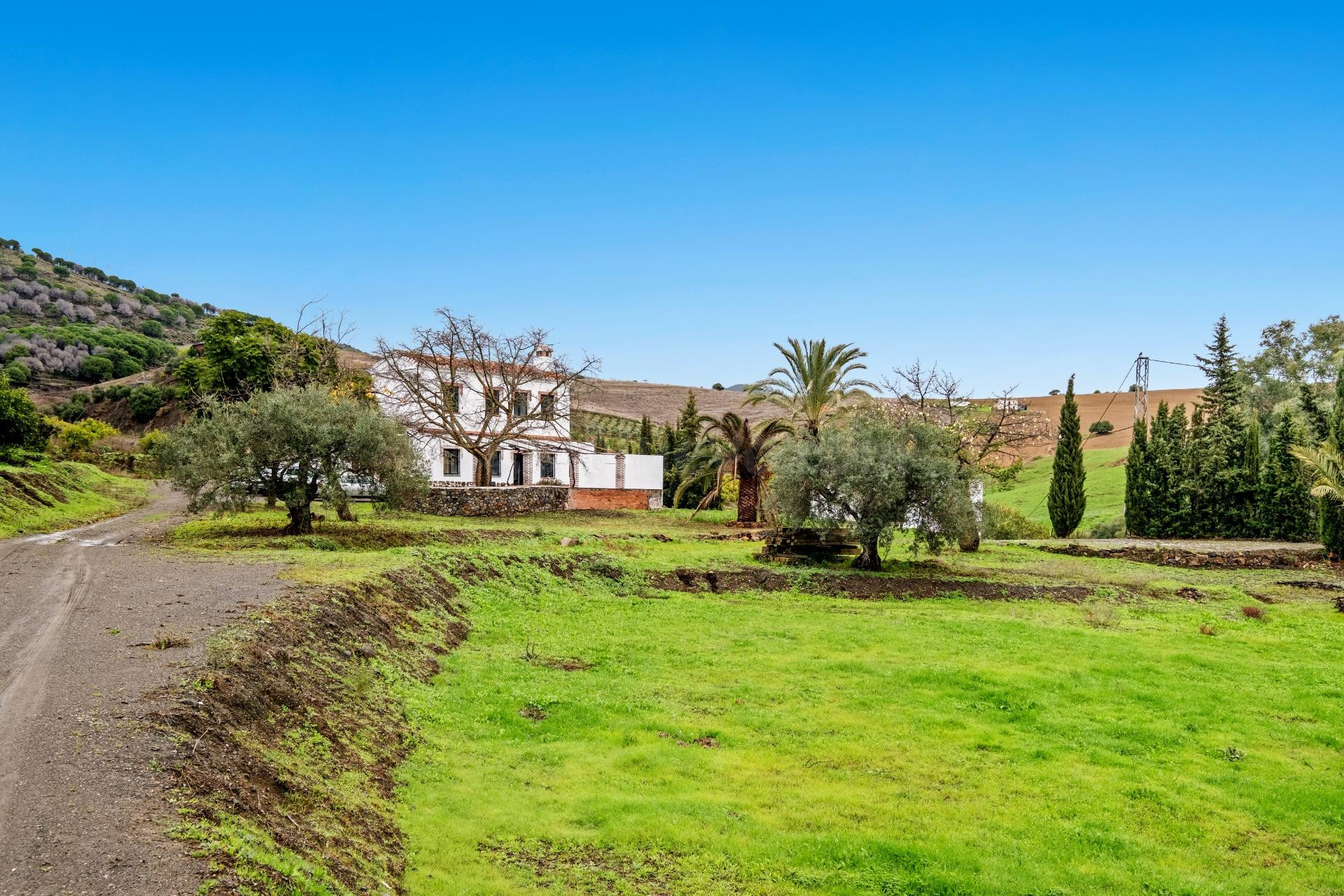 Naturaleza, Espacio y Confort en una gran casa de campo con  - foto 2