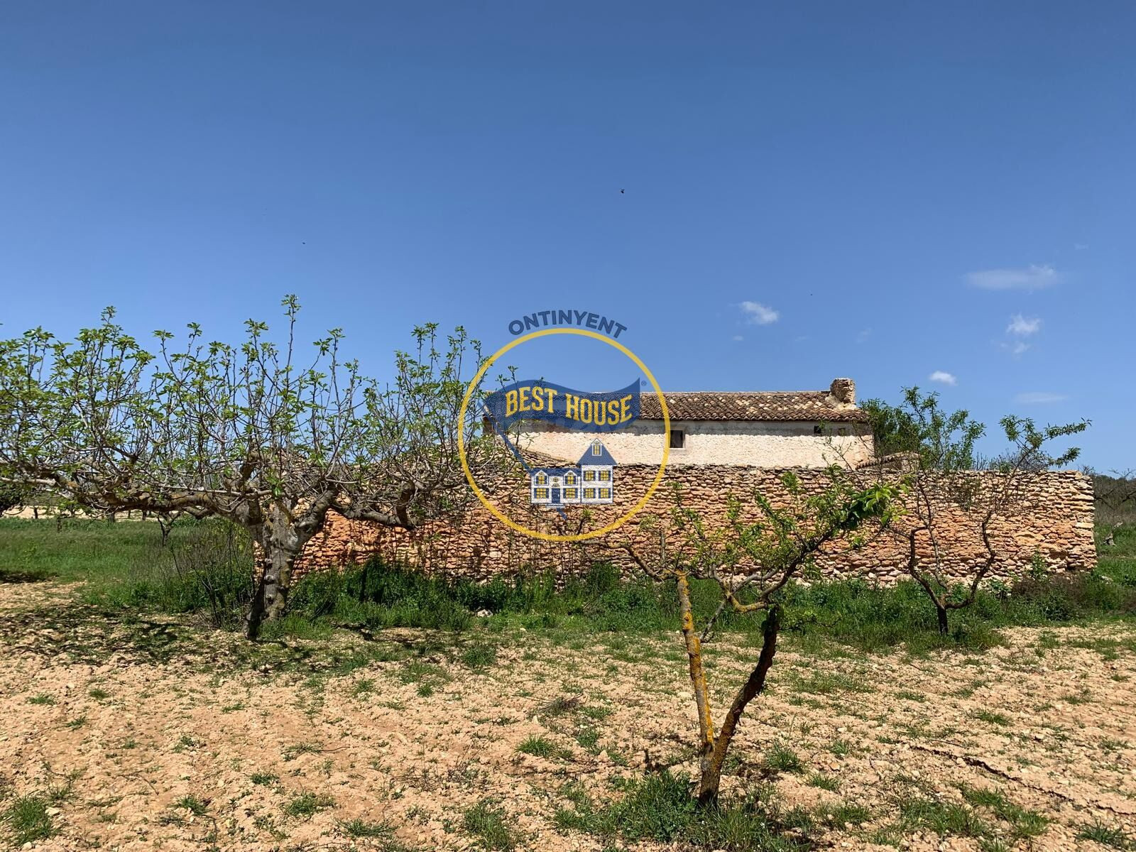 Fantastica Masia para reformar en font de la figuera
