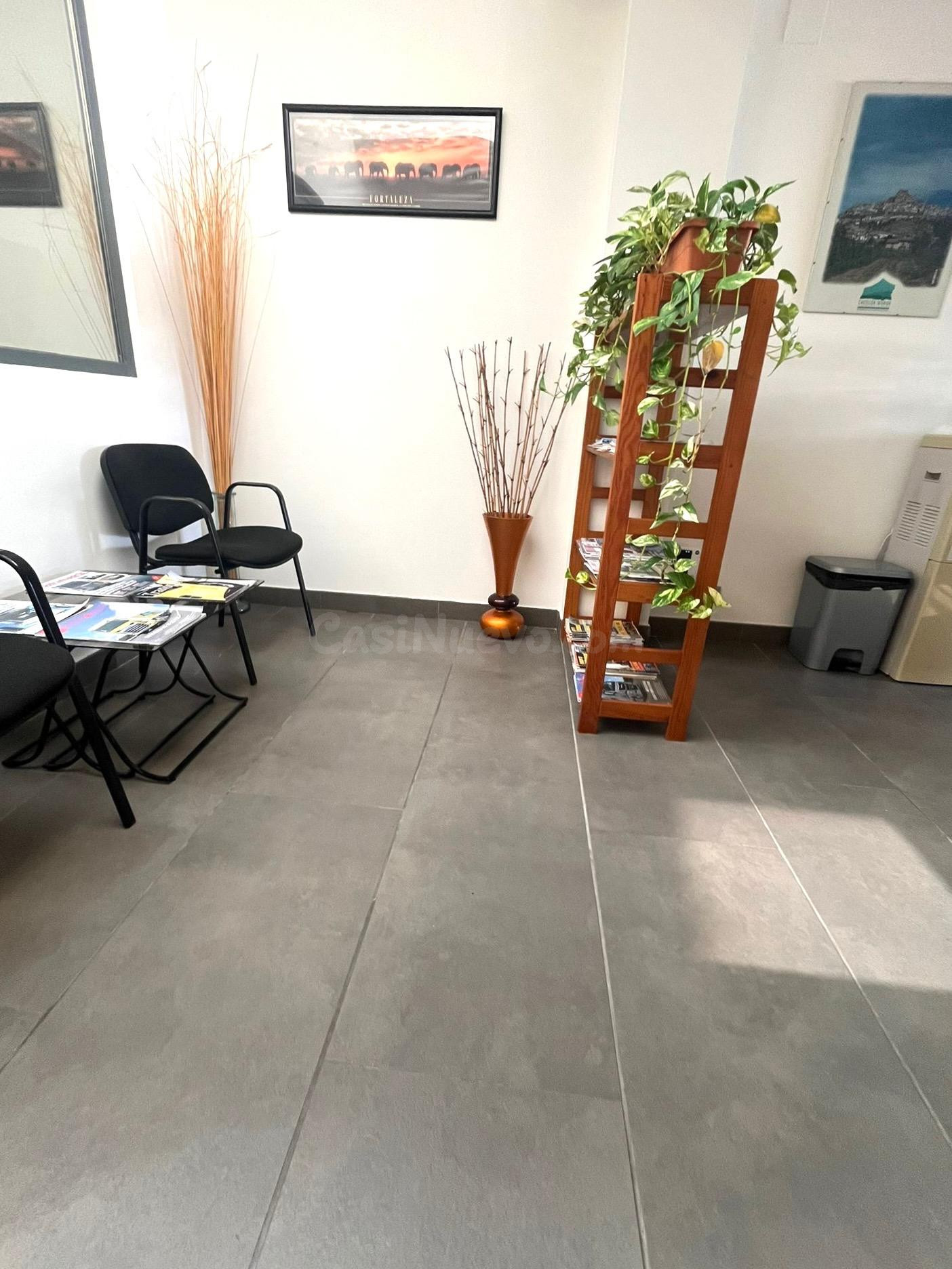 Nave industrial en calle Italia - foto 3