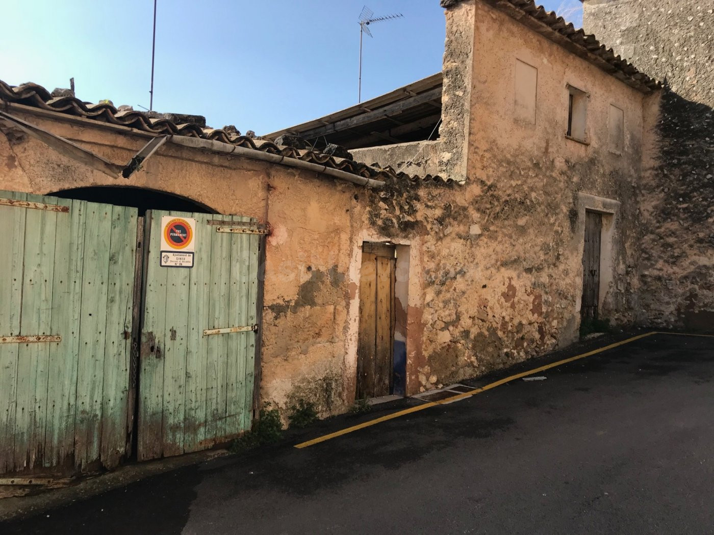 CASA DE PUEBLO A REFORMAR EN SINEU