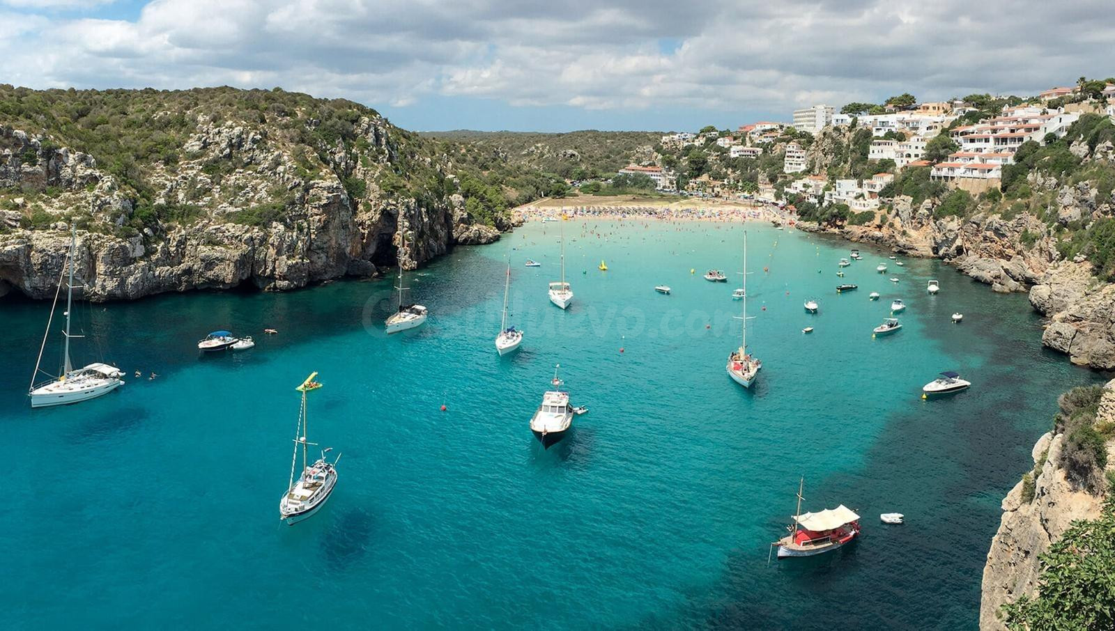"Oportunidad Única en Cala’n Porter – Menorca: Terreno Urban