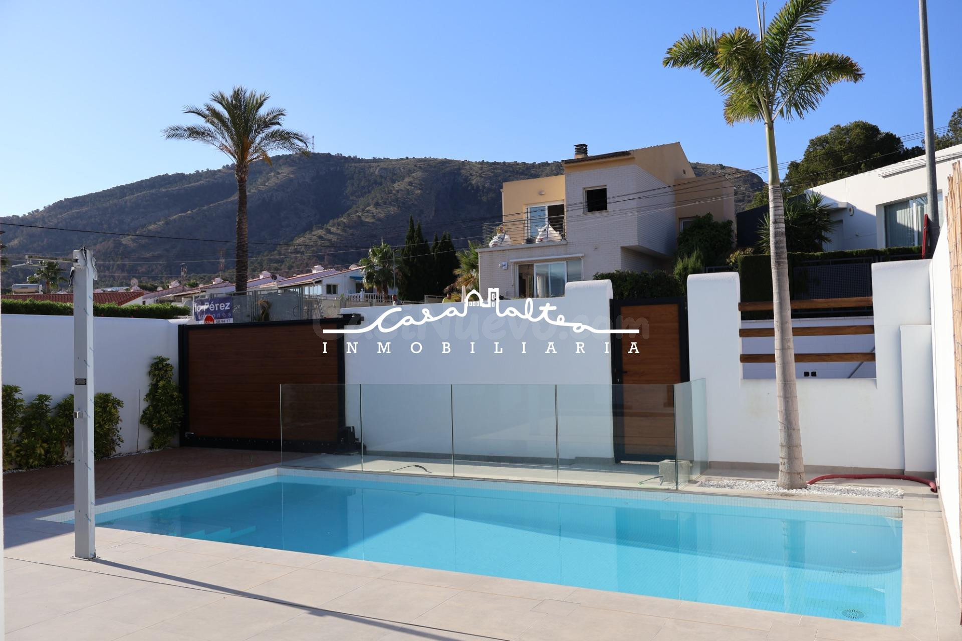 Se vende chalet de obra nueva en el Albir - foto 2