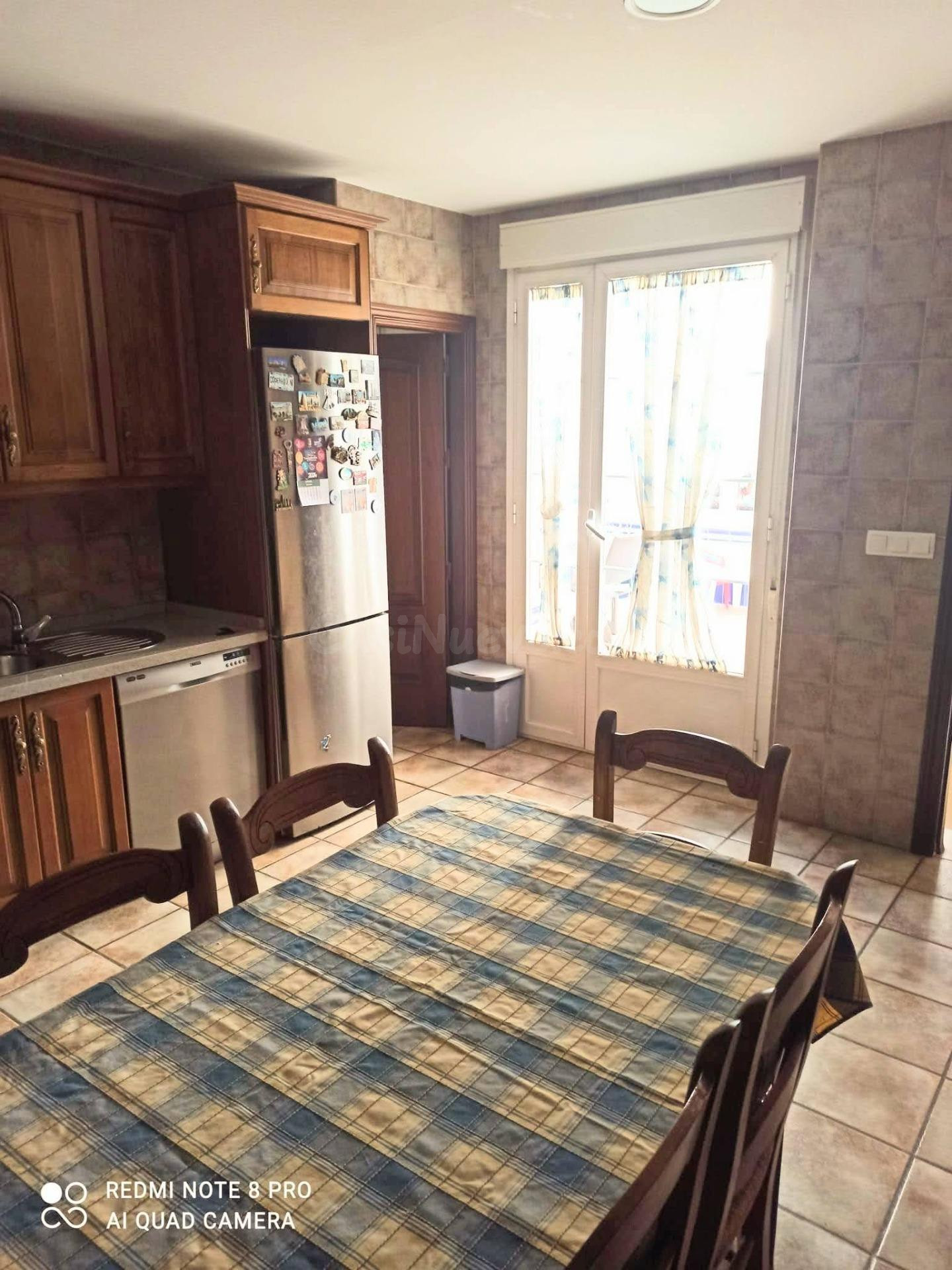 Casa con nave en el bajo en venta. - foto 3