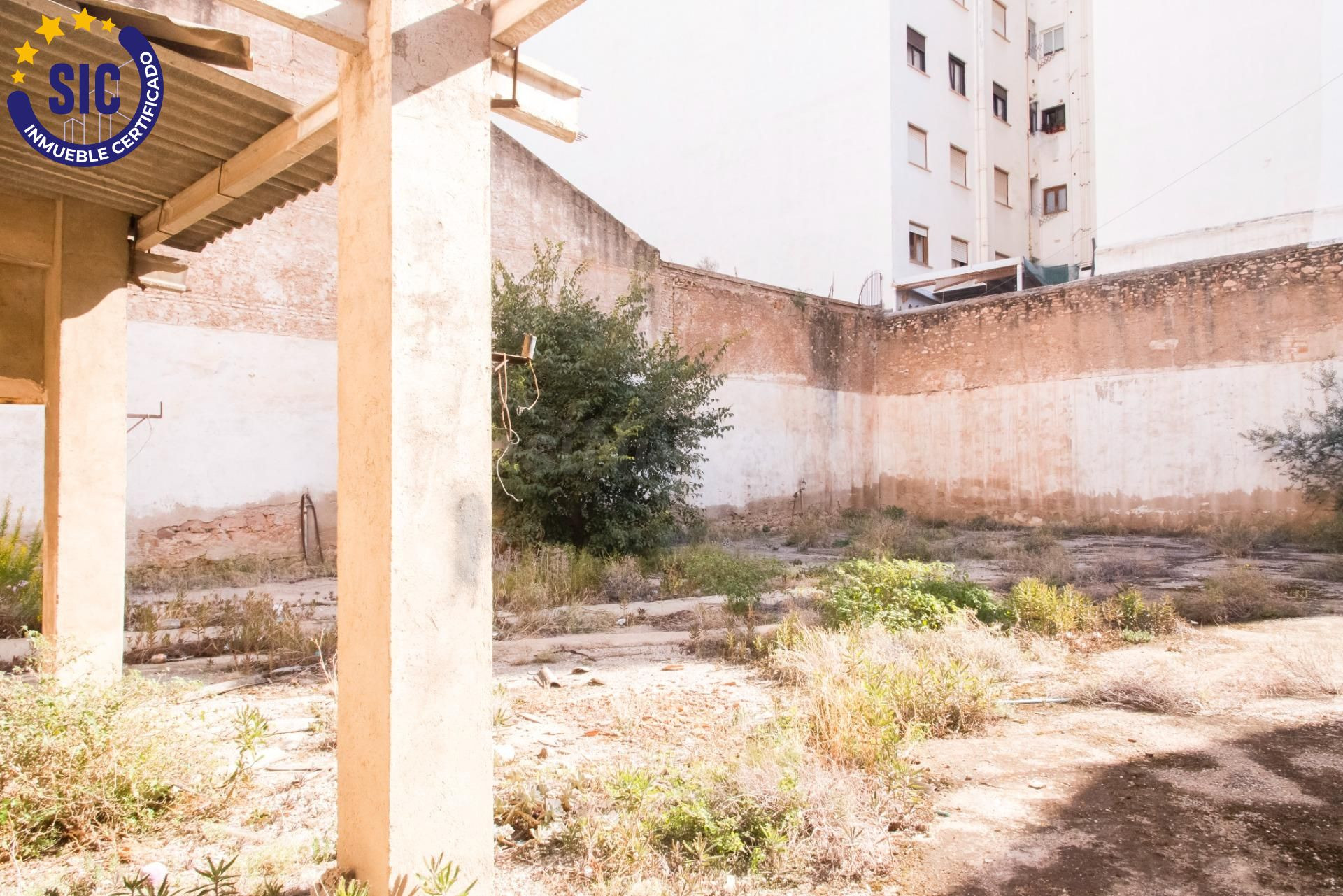 🏢 Gran Local Comercial en Castellón – 1.140 m2 con Patio y U - foto 5