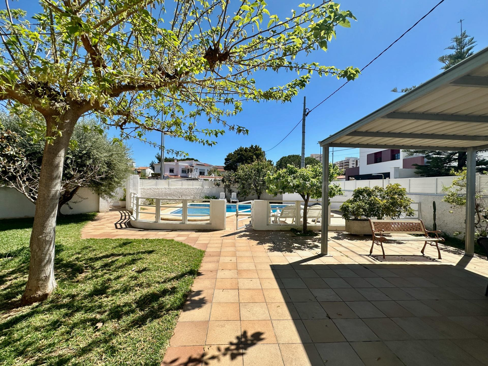Doble Villa en Benicasim con Piscina, Jardín y Licencia Airb - foto 4
