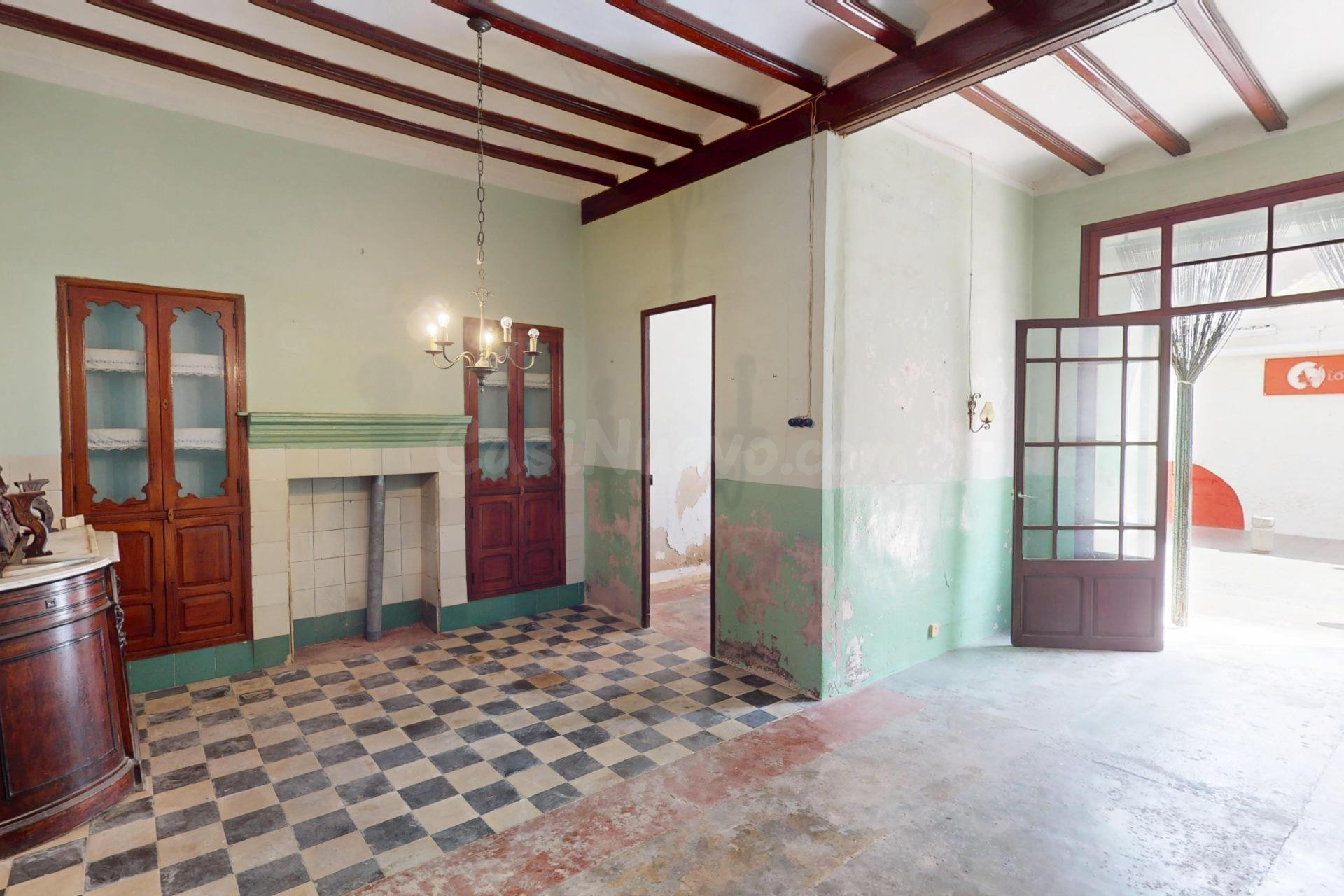 Edificio emblemático en el Centro de Benicasim - Ideal para Restaurante con terraza gran fachada y  patio interior. - foto 5