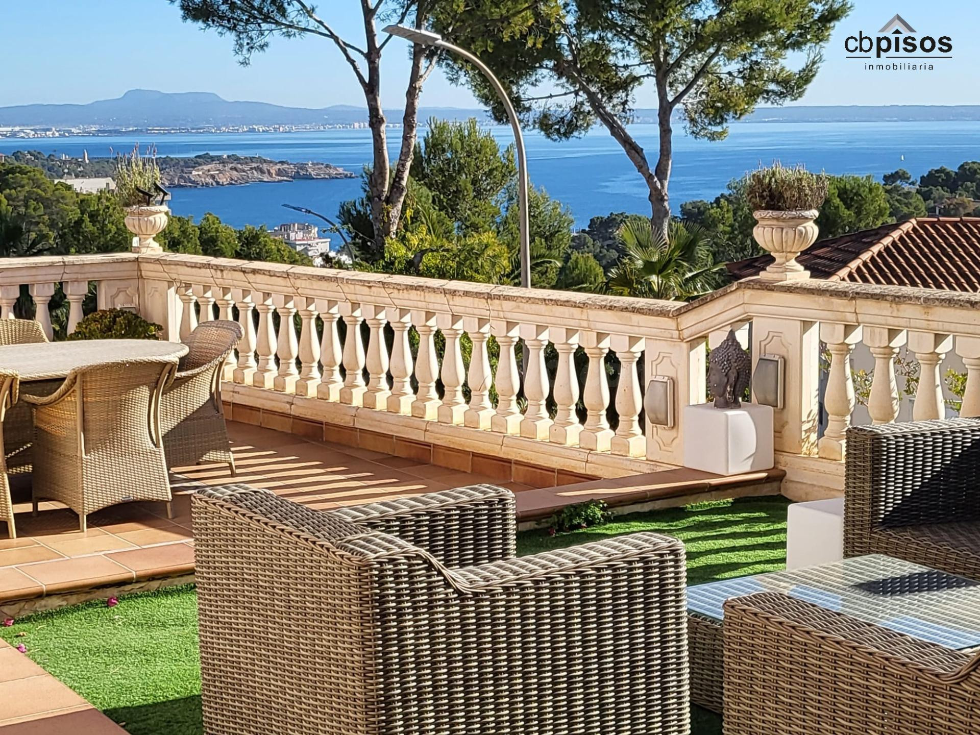 ALQUILER LARGA TEMPORADA – VILLA DE LUJO EN CASTILLO DE BENDINAT CON PISCINA Y TERRAZAS PRIVADAS