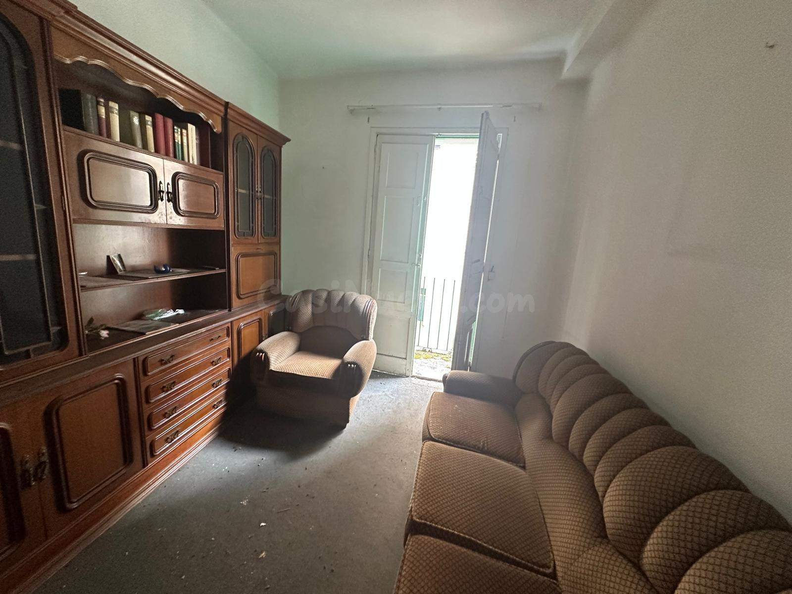 Se vende piso de 124 m2 junto con bajo , bodega y galpón de  - foto 4