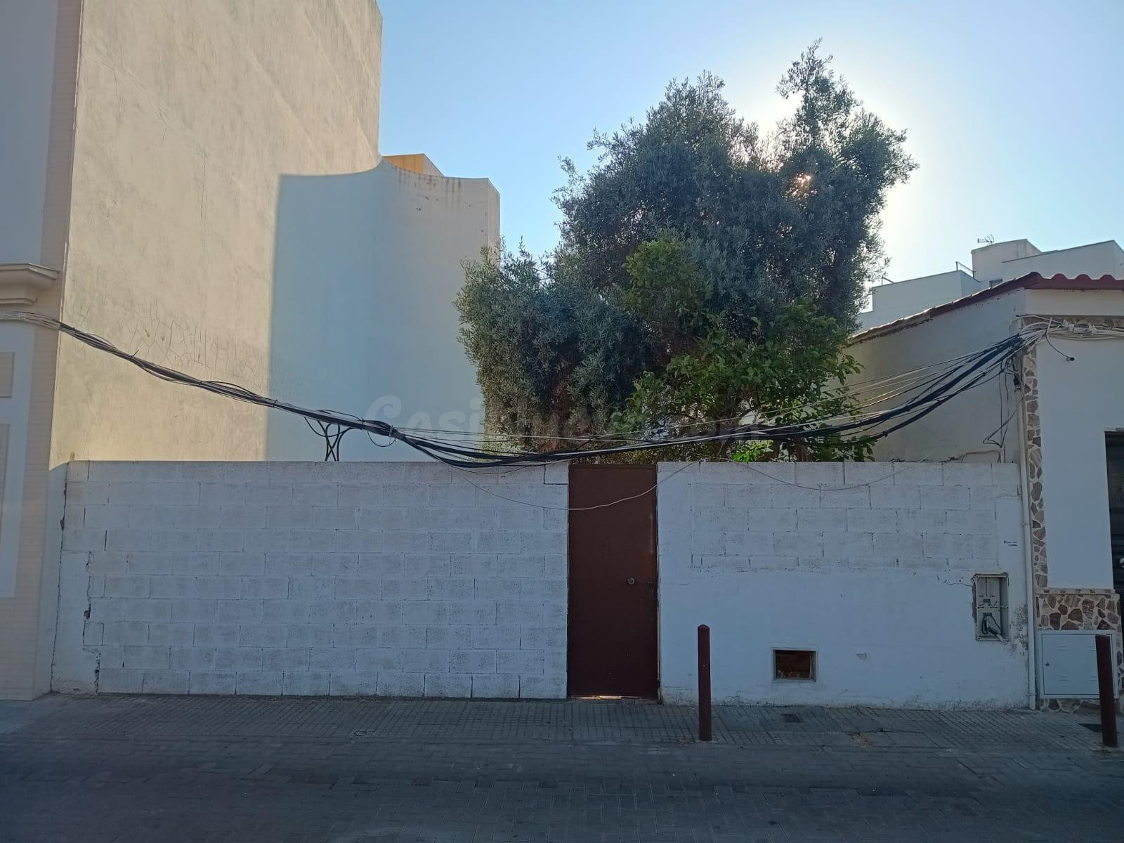 Venta de terreno en el centro de Camas (Sevilla) - foto 4