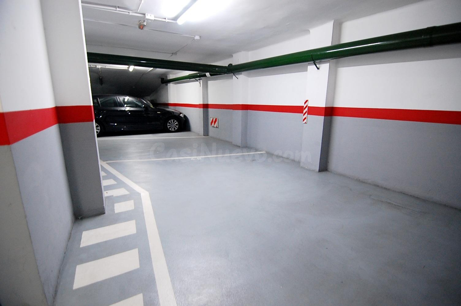 Plaza de Garaje Doble con Trastero en Badalona, La Salut - foto 4