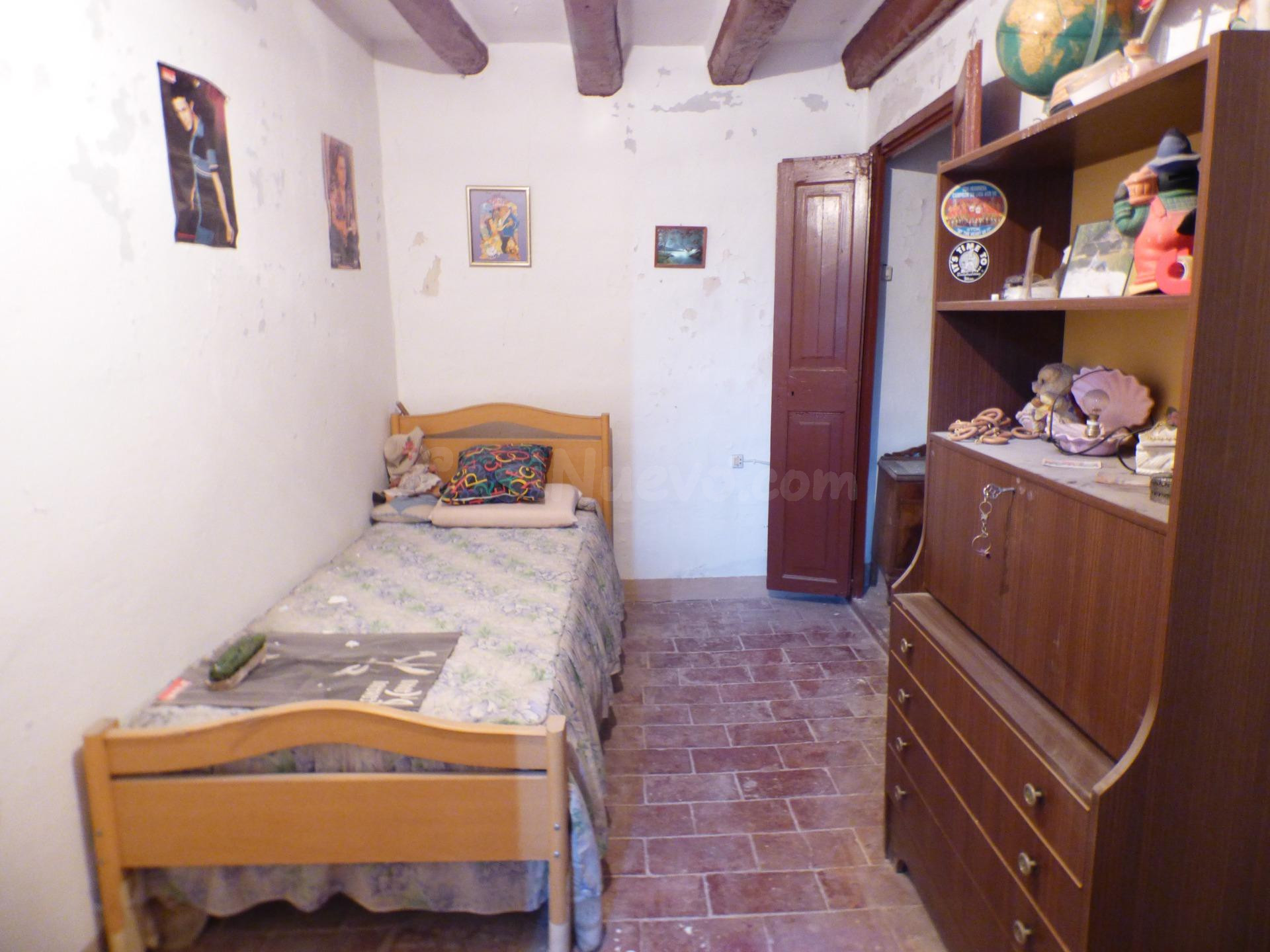 CASA EN ARTÈS PARA REFORMAR PARA GRANDES FAMILIAS O PARA HAC - foto 2