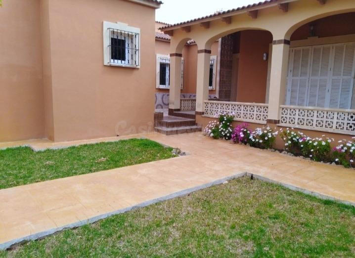 CHALET DE LUJO EN ALQUILER DE LARGA DURACION - foto 2