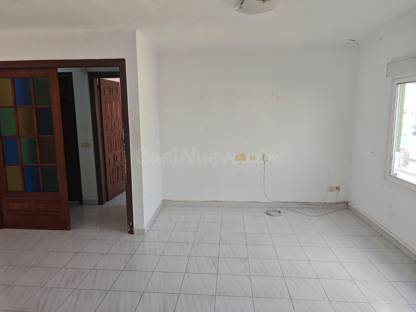 Tu nuevo hogar en el centro: luminoso, esquinero y lleno de posibilidades - foto 4