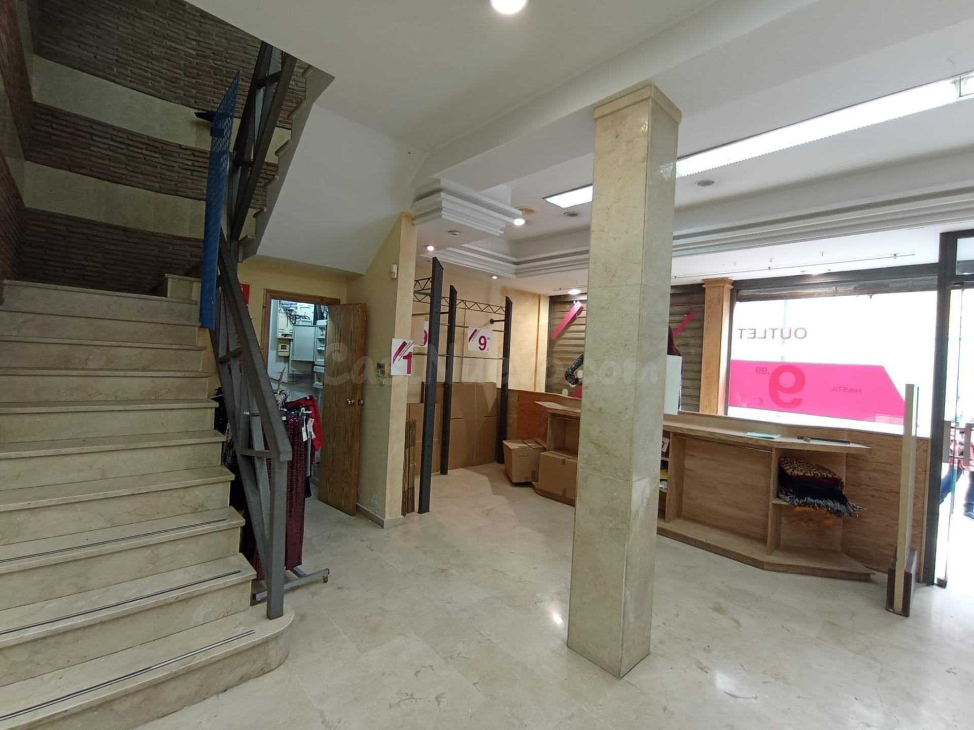 Espléndido edificio residencial en C/Tarifa (centro bajo de Algeciras)