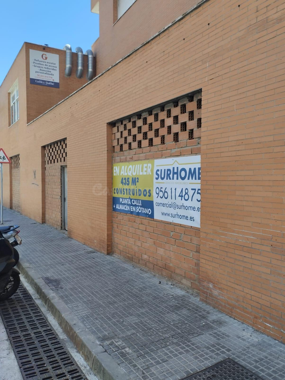 📢 Local comercial en alquiler junto a El Corte Inglés – Algeciras