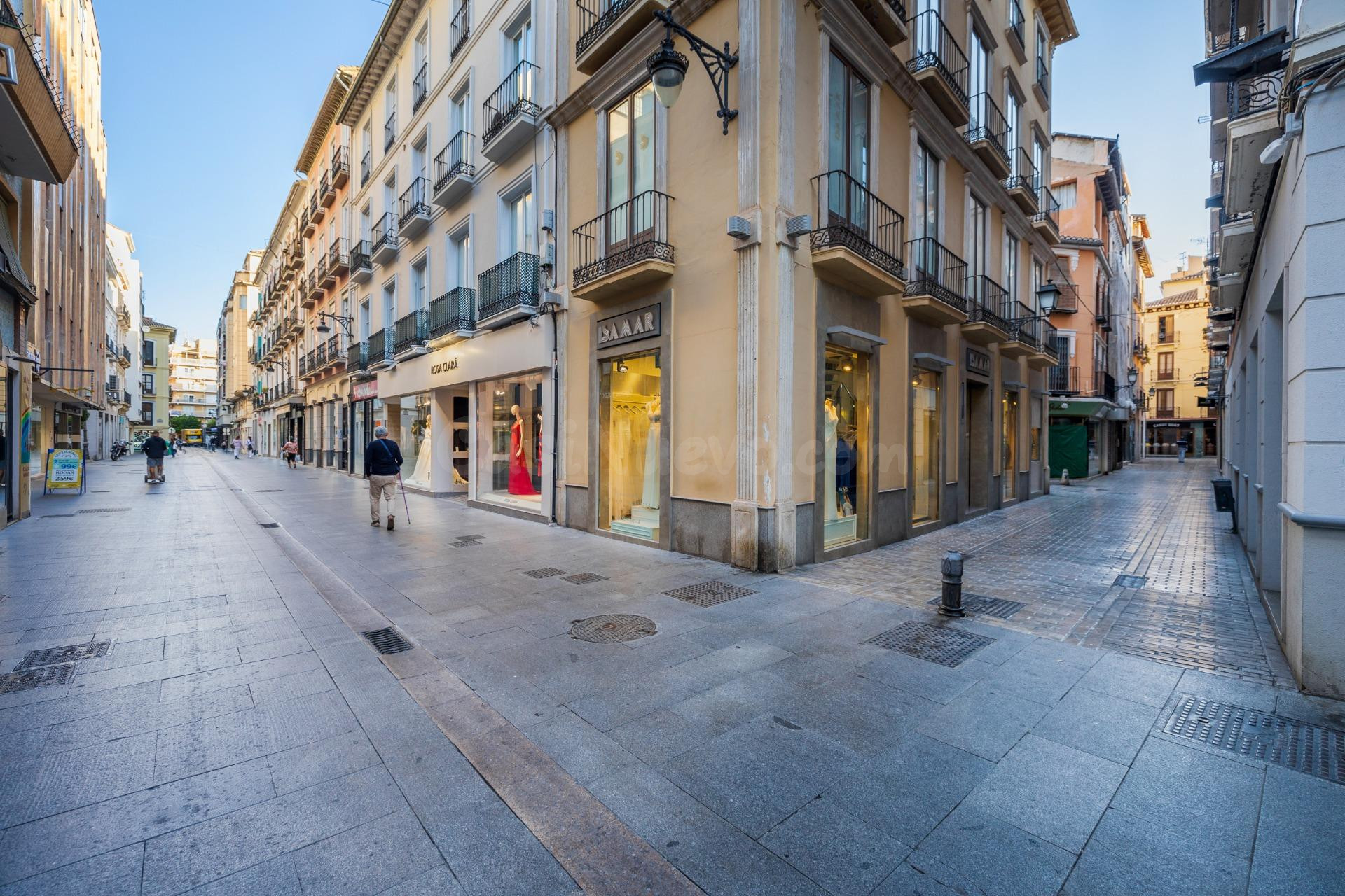 ¡Oportunidad única de inversión!: se vende edificio comercia