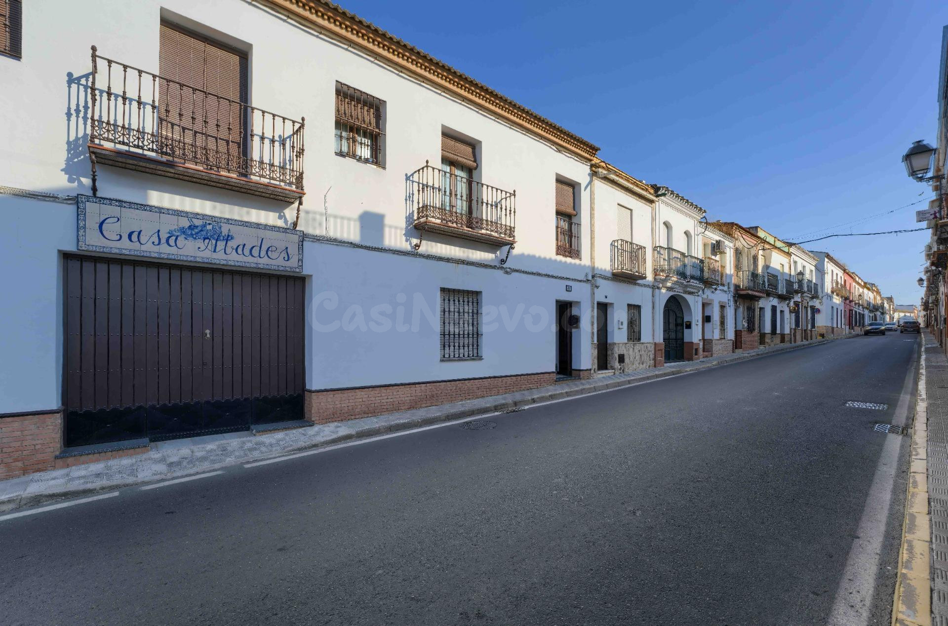 Vivienda con local en Olivares: vive, trabaja y haz realidad - foto 3