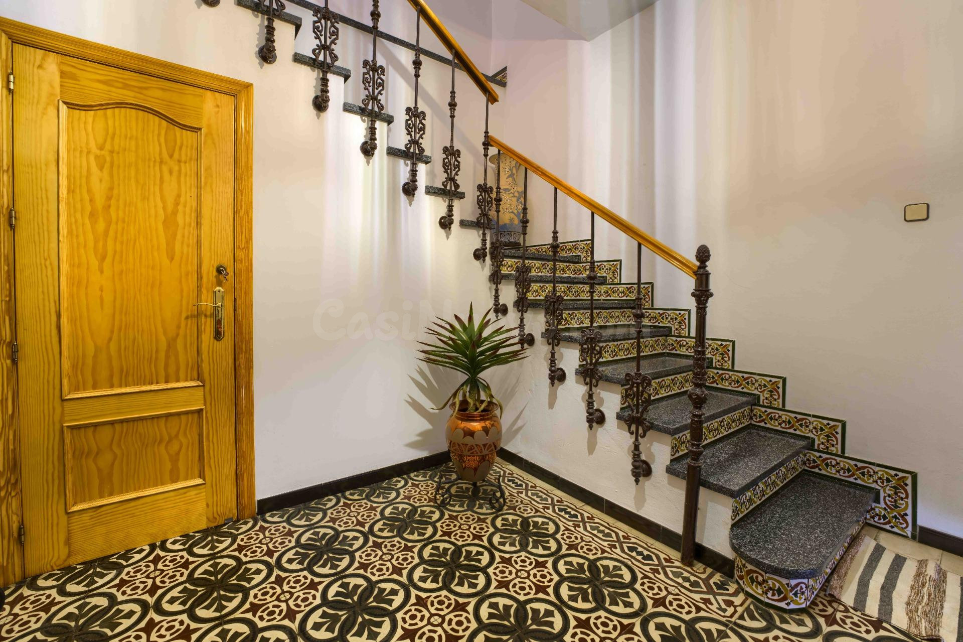 Vivienda con local en Olivares: vive, trabaja y haz realidad - foto 5