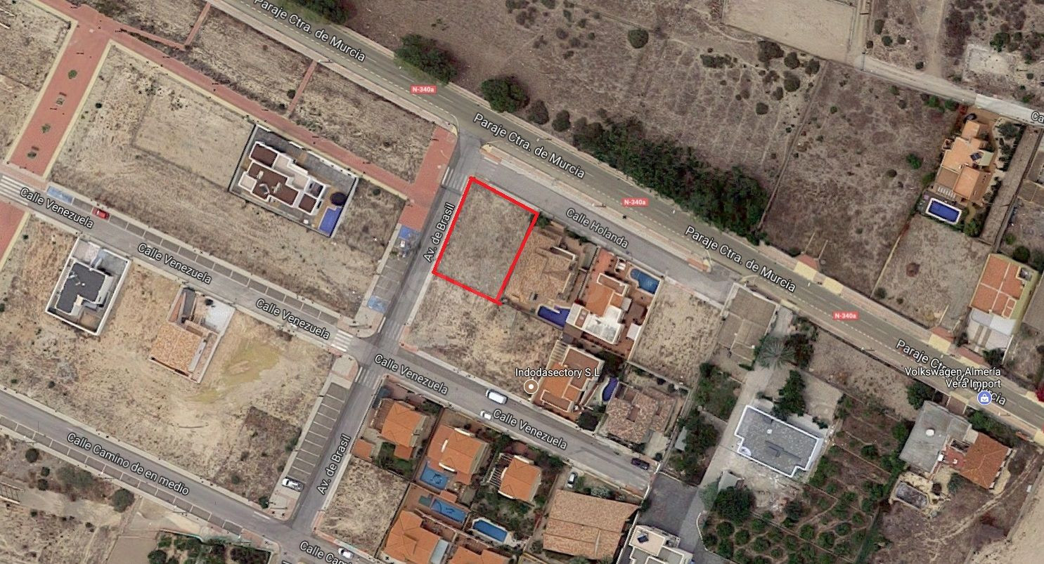 Solar urbano en Vera, zona residencial.