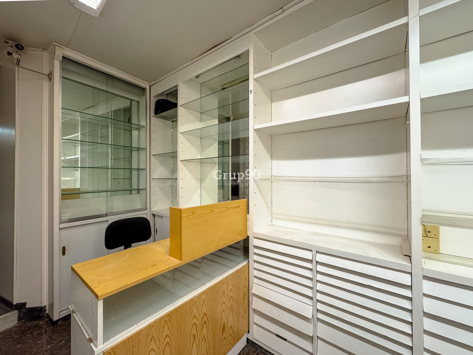 🏢 EDIFICIO CON LOCAL COMERCIAL EN VENTA EN EL CENTRO DE LLEI - foto 3