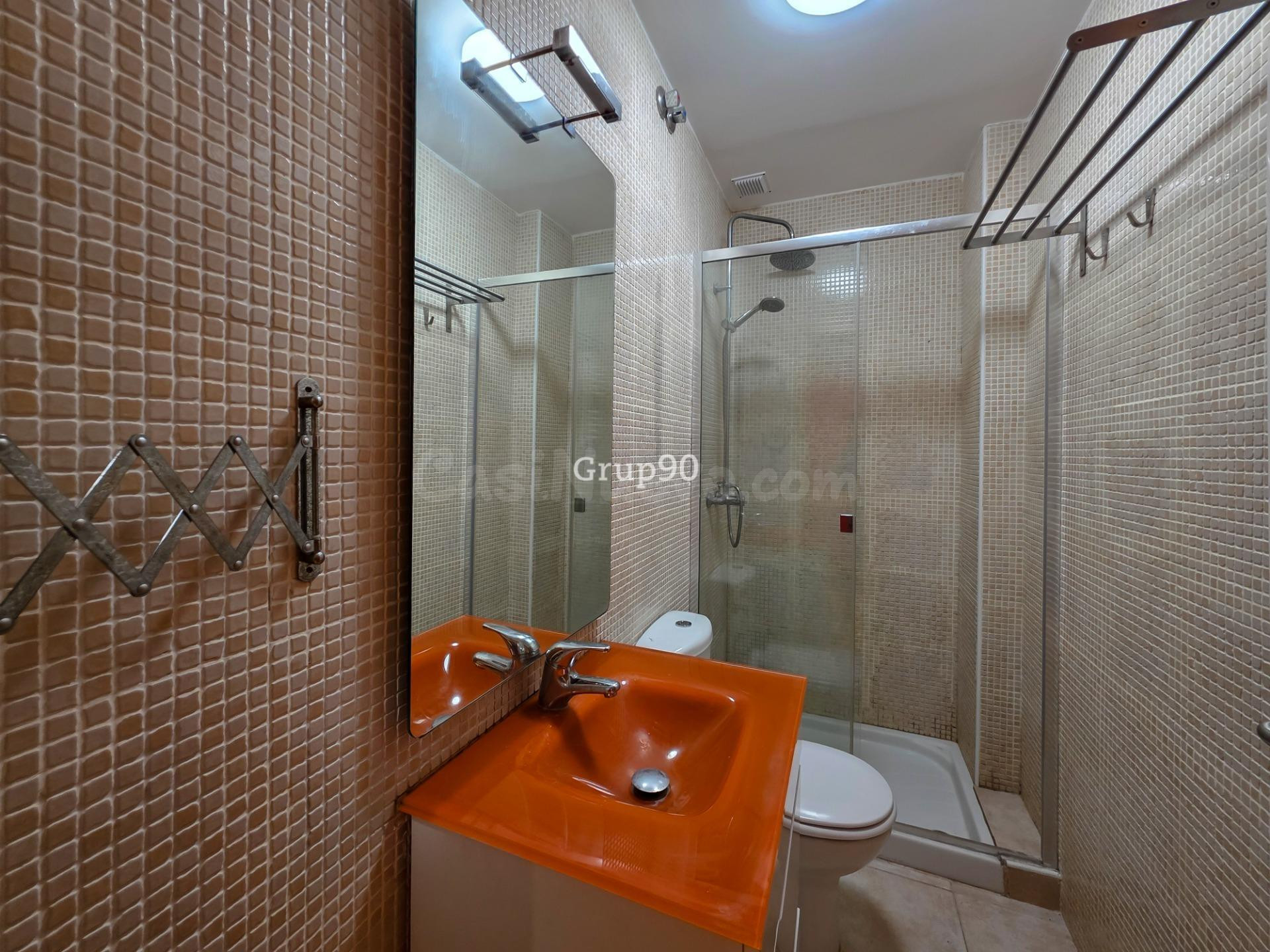 EXCELENTE PISO AMUEBLADO DE 2 habitaciones EN EL CENTRO HIST - foto 4