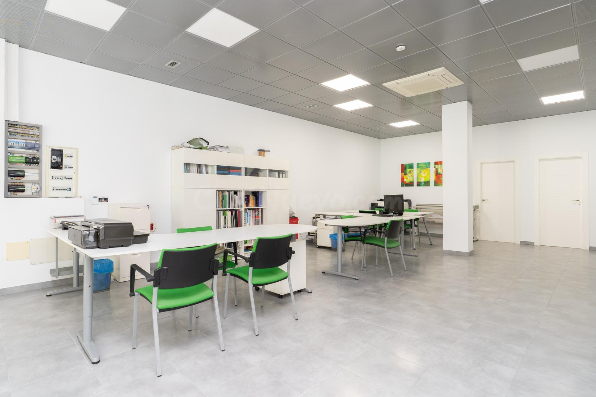 🏢 ¡OPORTUNIDAD ÚNICA! LOCAL COMERCIAL A PIE DE CALLE EN MOTR - foto 3