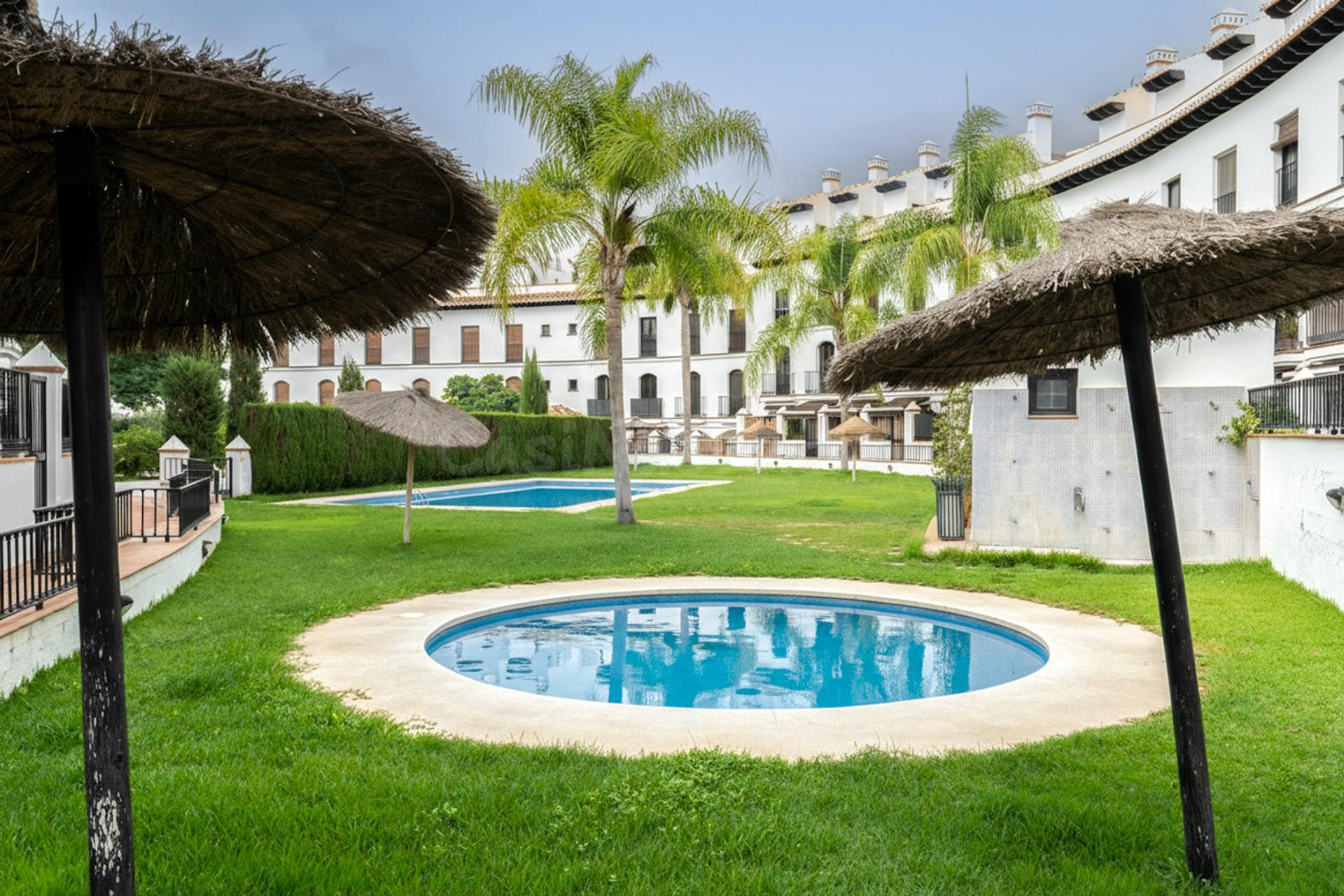 Acogedor Piso AMUEBLADO en Velez de Benaudalla con Piscina, 