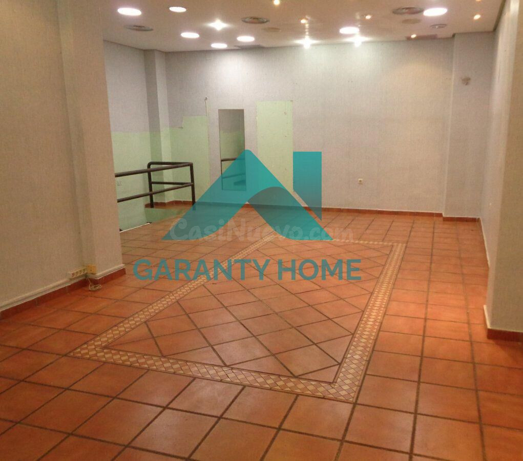 Se alquila local comercial en zona CENTRO - foto 3
