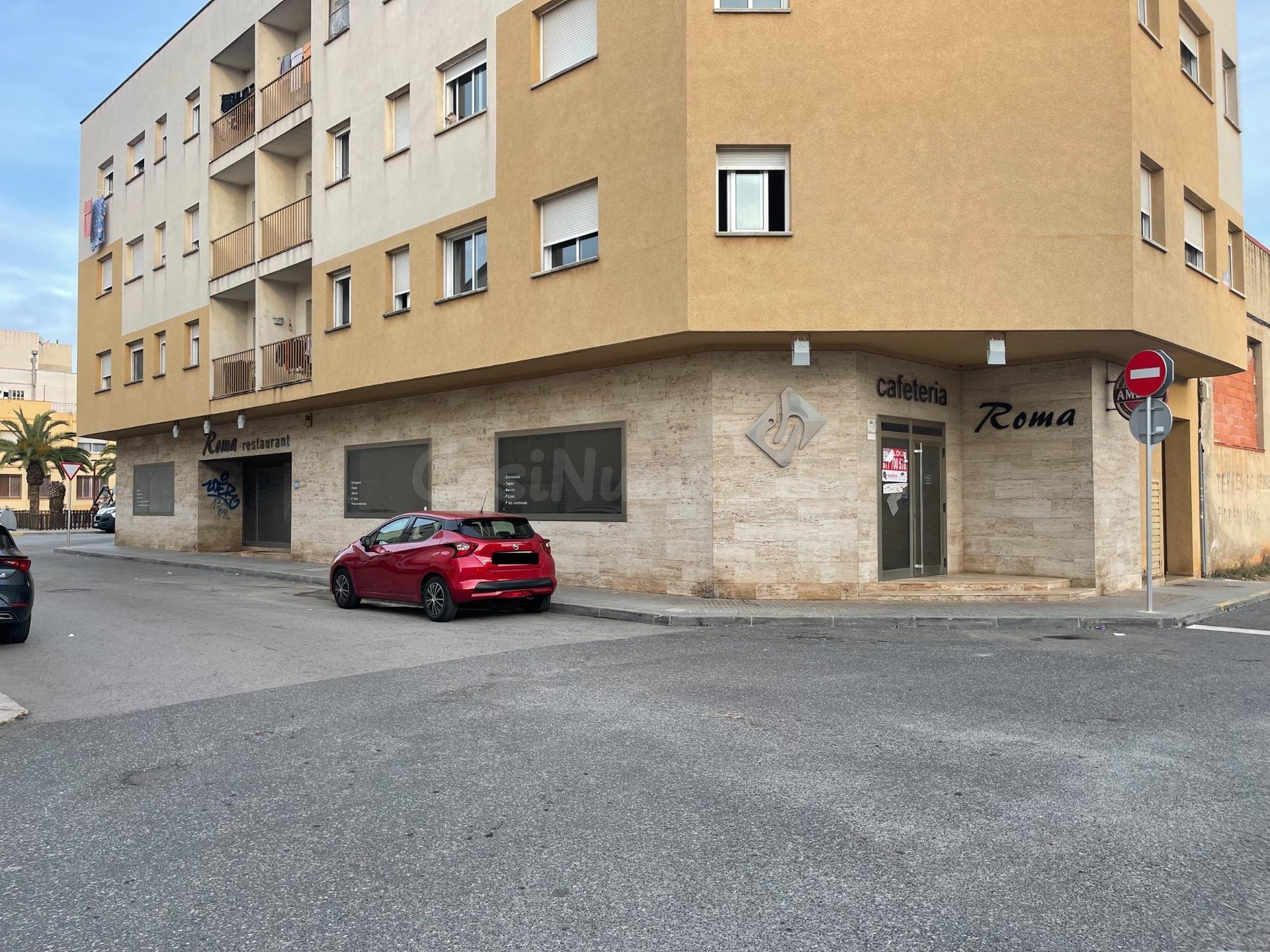 🍽️ Local ideal para bar–restaurante en alquiler en Amposta - foto 2