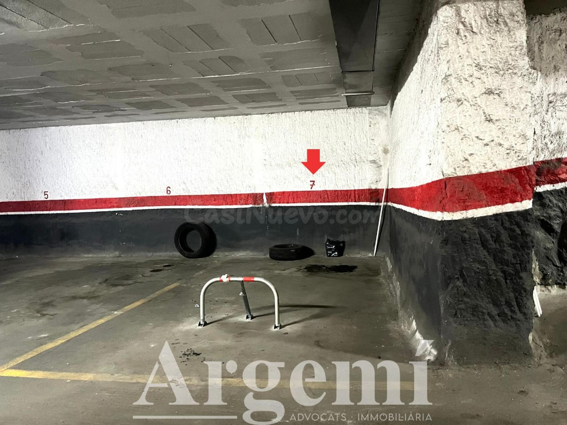 Plaza de garaje en el centro de - Palau-solità i Plegamans