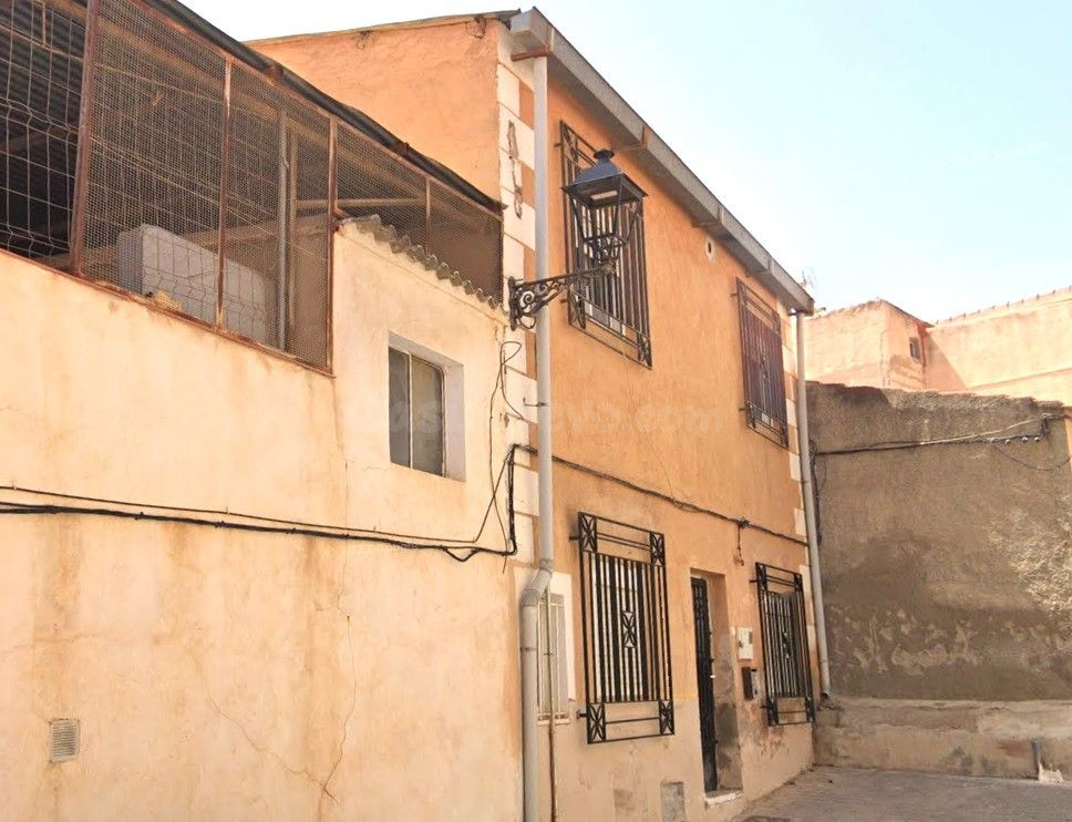 Venta de Casa Independiente + Garaje en Rúa Horno Monjas Nº 