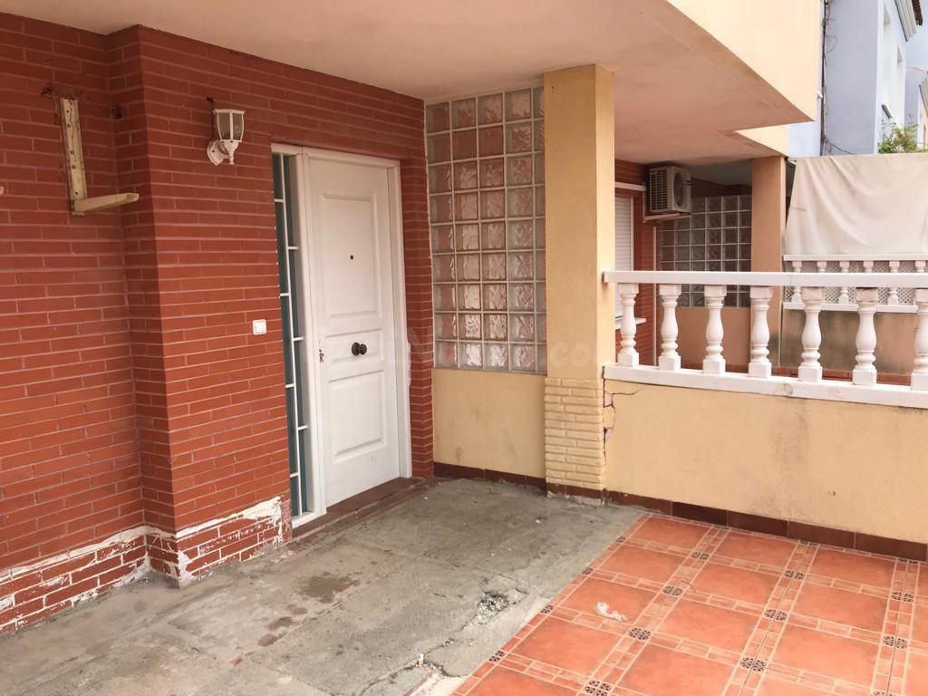Venta de Casa Adosada en Calle Jardin Nº 14