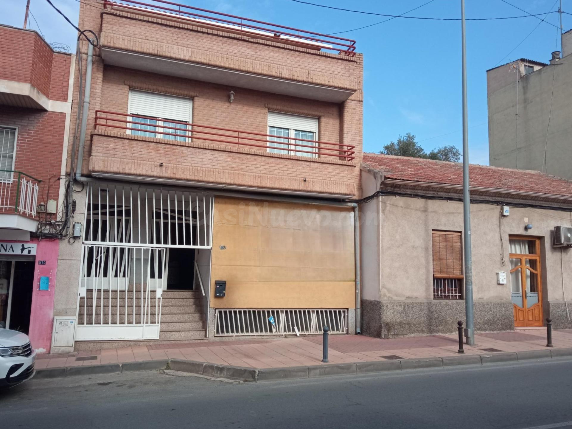 local en Santo Angel
