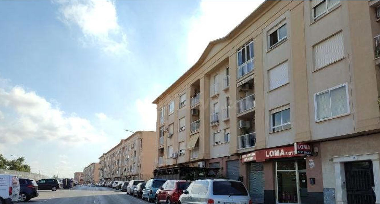 Venta de Piso en Calle Picos De Europa-San Anton Nº 19 Cartagena (Murcia)