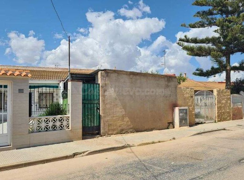 Venta de Casa Independiente en Calle Coslada Nº 22 San Javier (Murcia)
