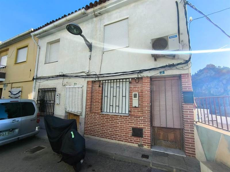 Venta de Piso en Calle Reyes Catolicos Nº 2 Abarán (Murcia)