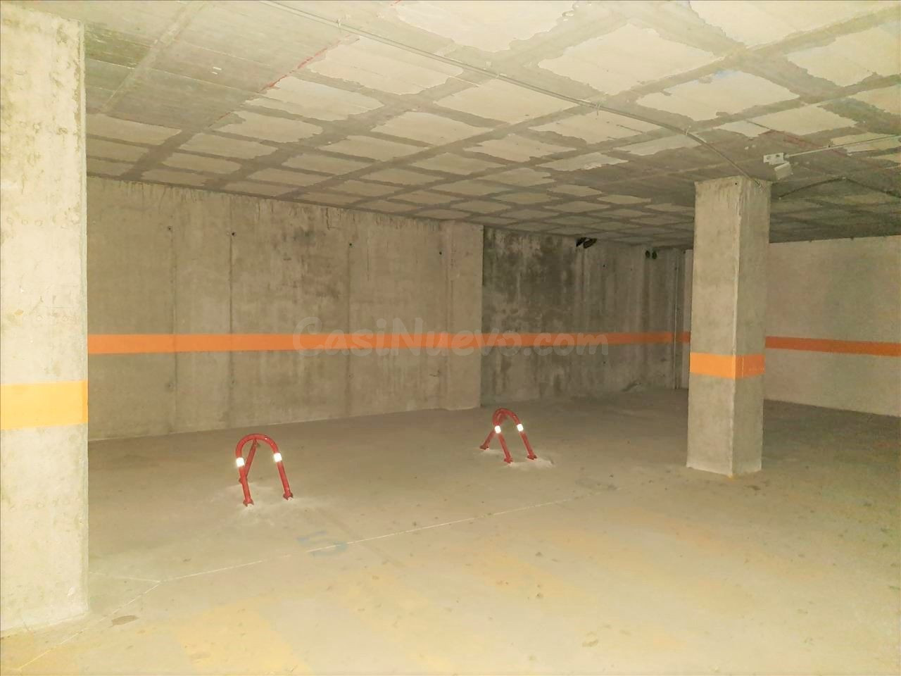 Venta de 8 Garajes en Calle Maestro Cipriano Galea