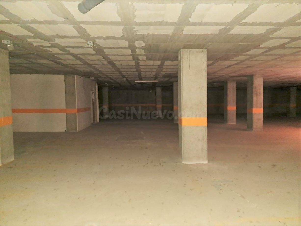 Venta de 8 Garajes en Calle Maestro Cipriano Galea - foto 2