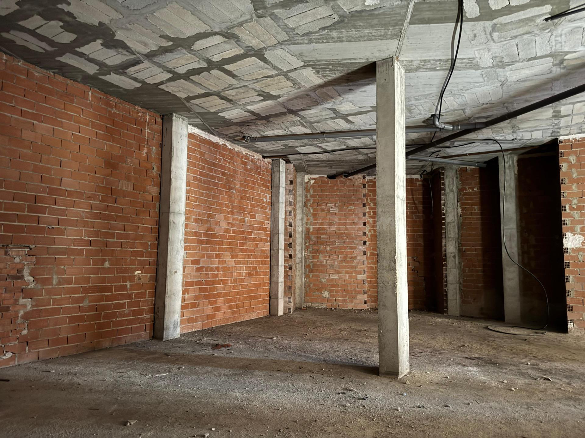 🏢 Tu proyecto empieza aquí — Local diáfano en calle Plus Ult - foto 5
