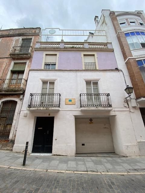CASABANCO VENDE  INMUEBLE EN BADAJOZ